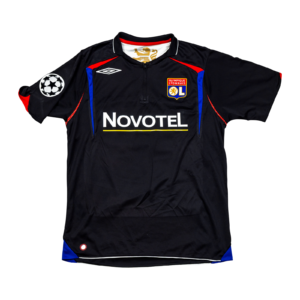 477A8598 Olympique Lyon Benzema Champions-League Trikot 2007/08 Karim Benzema