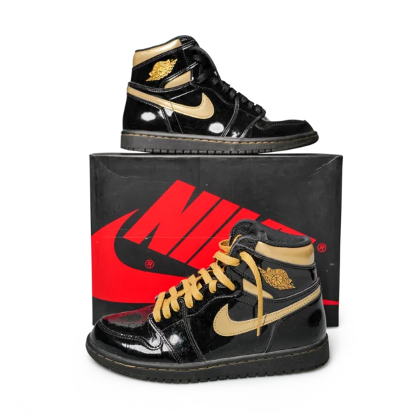 Nike Air Jordan 1 Retro High OG Black Metallic Gold