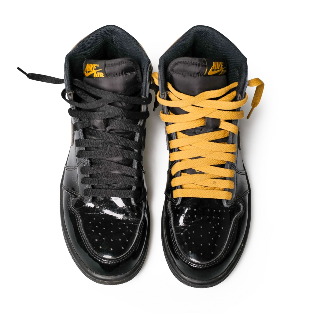 Nike Air Jordan 1 Retro High OG Black Metallic Gold