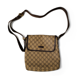 DO01061413 Gucci GG Canvas Messenger Bag