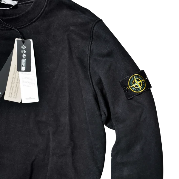 DO01062359-1 Stone Island Crewneck Sweatshirt Schwarz mit Kompass-Badge