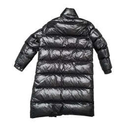 Moncler Lange Daunenjacke Schwarz mit Logo-Patch